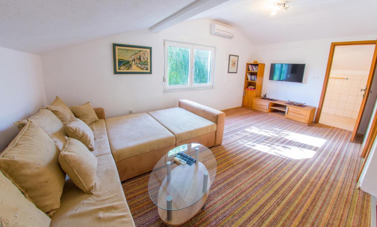 Holiday Home Narona Мостар Экстерьер фото